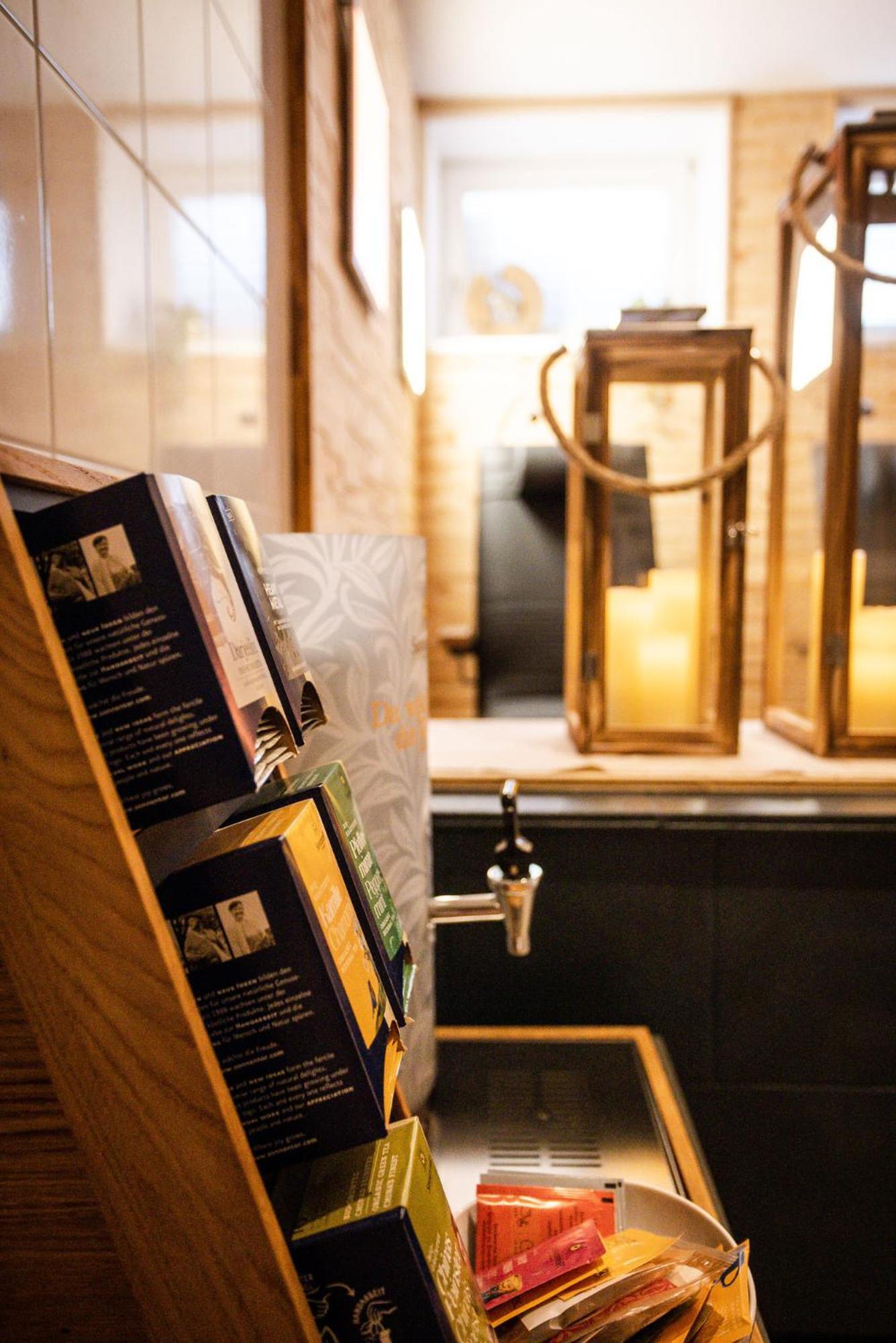 Alpenhotel Tyrol - B&B Konzepthotel - Adults Only ペルティサウ エクステリア 写真